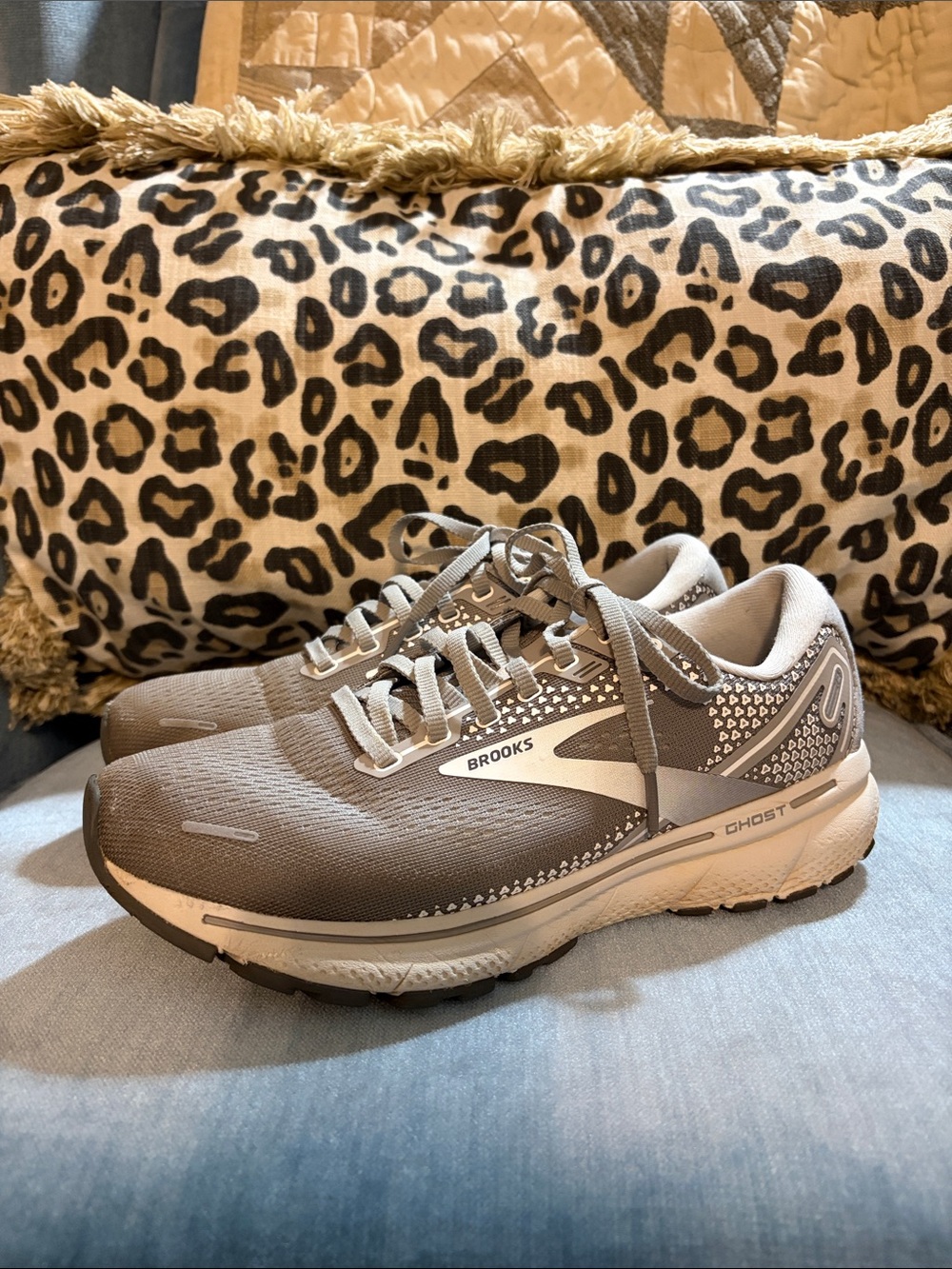Brooks Women's Running Shoes in Light Gray and White